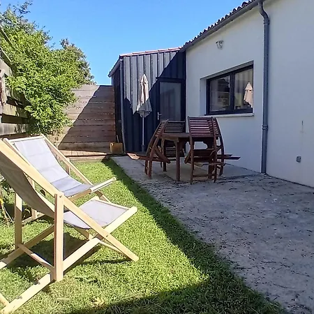 Maison Independante Climatisee A Deux Pas Des Plages, Confort Et Detente Assures Nyaraló *