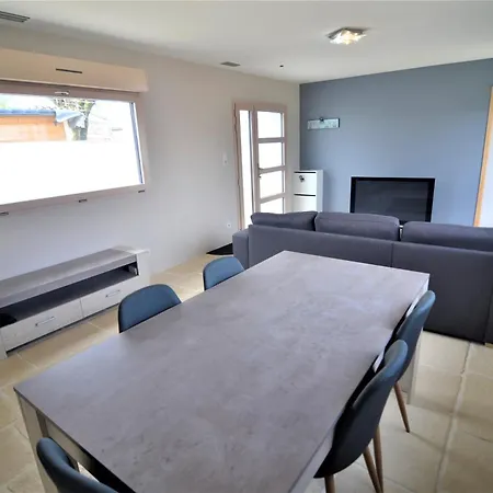 بيت للعطل Maison Independante Climatisee A Deux Pas Des Plages, Confort Et Detente Assures رويا